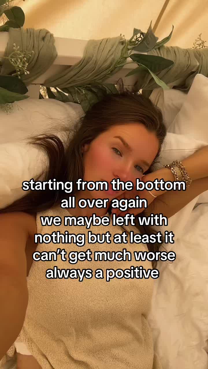 @Elliepaige3