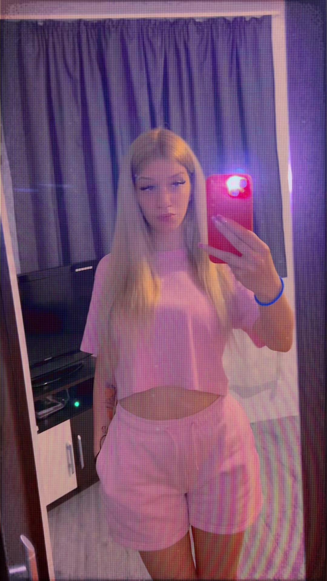 @Blondina😜