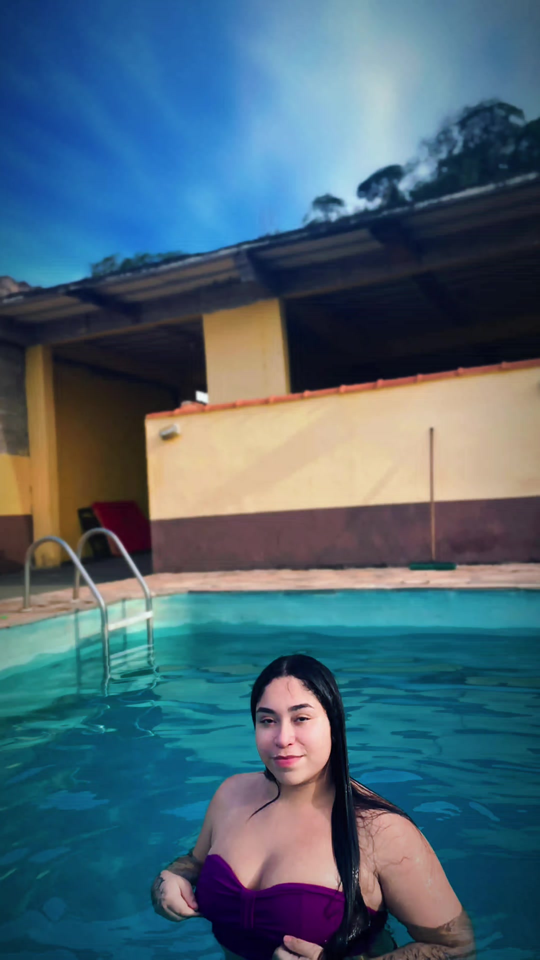 @laisakadyja