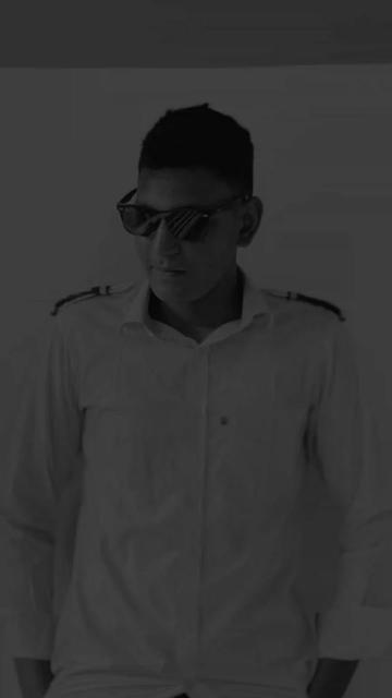 @[{(-_-)}[bad boy]{(-_-)★}]