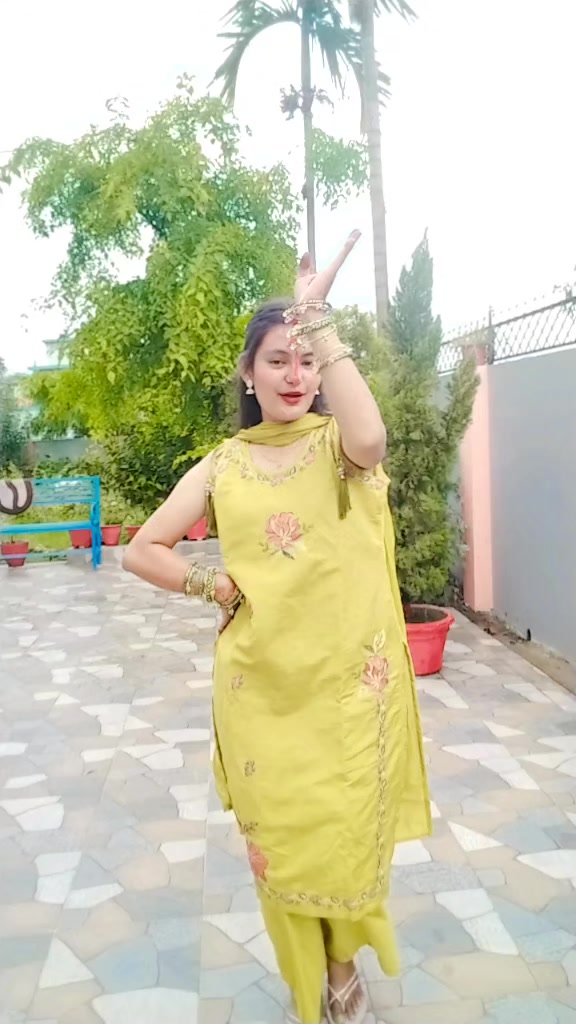 @👸karishma Nath👑