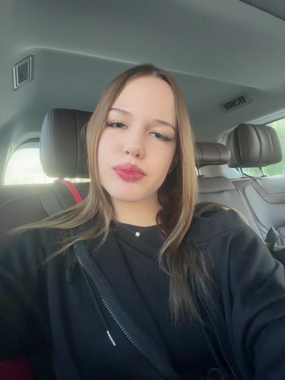 @katkaaati