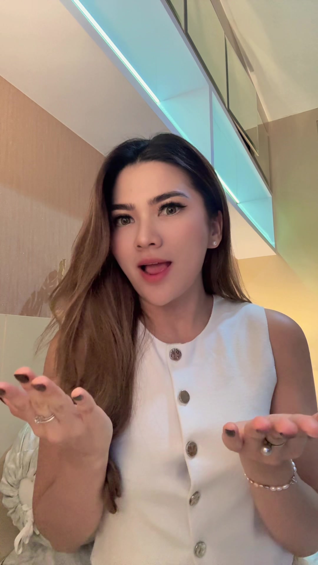 @Henipriskamakeup