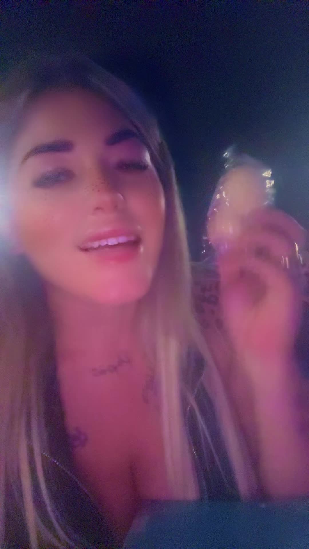 @mena.topona
