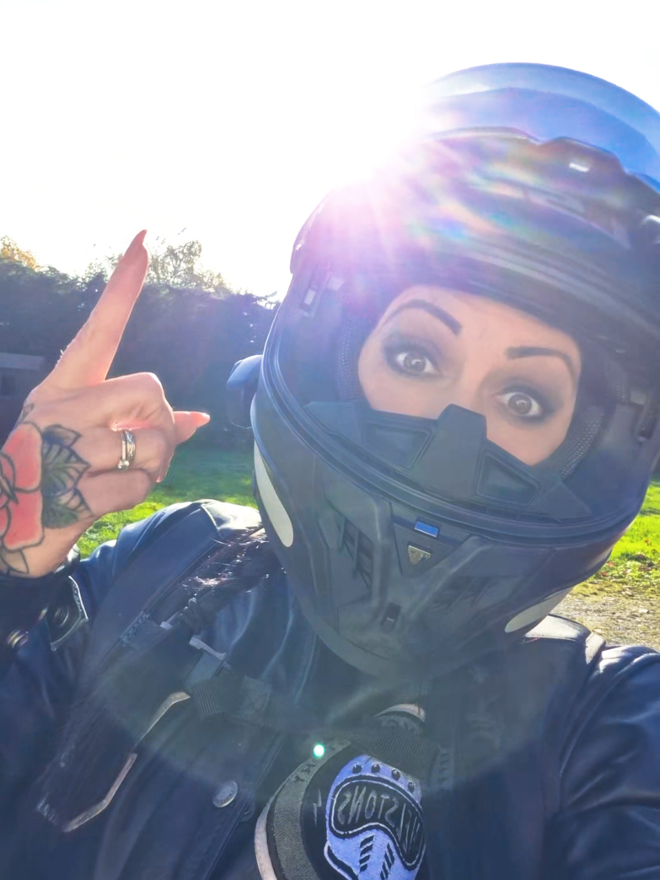 @Nell On Road ✌🏼🌹🏍️