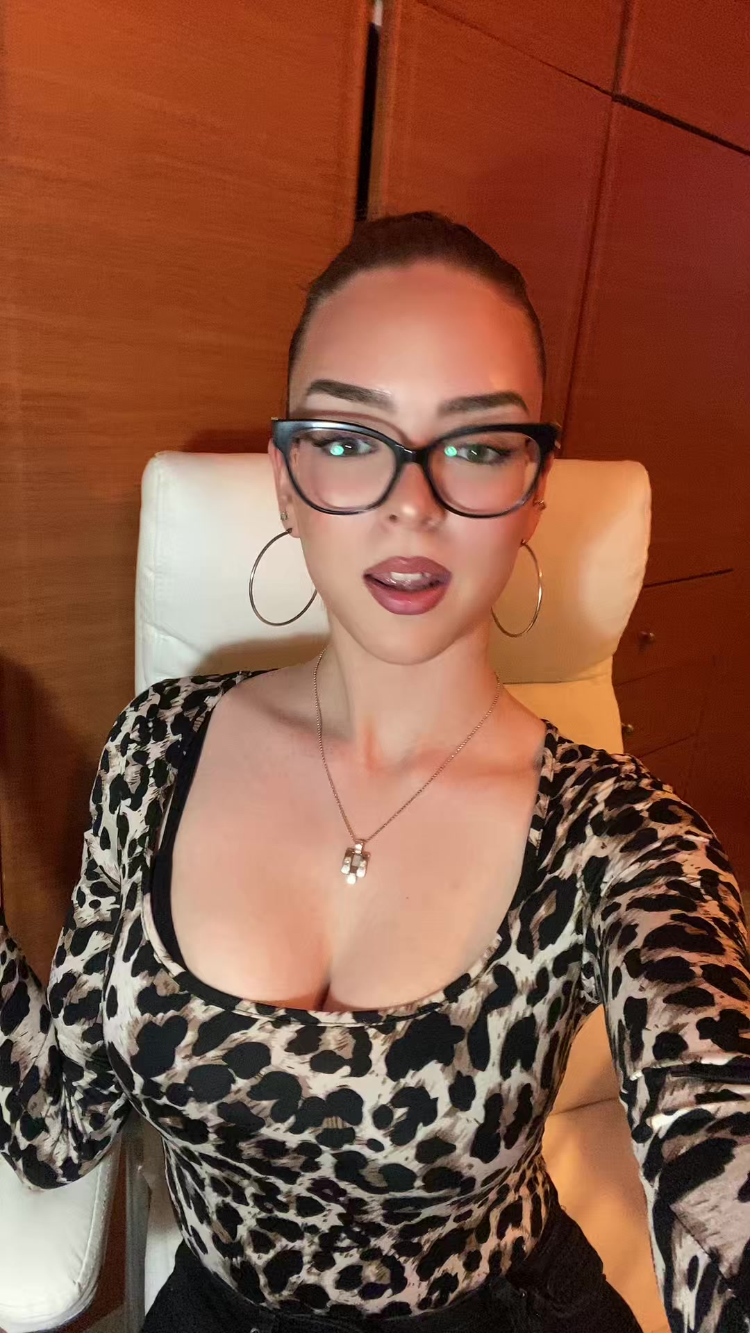 @𝐸𝑙𝑒𝑛𝑖𝑖𝑖🌹