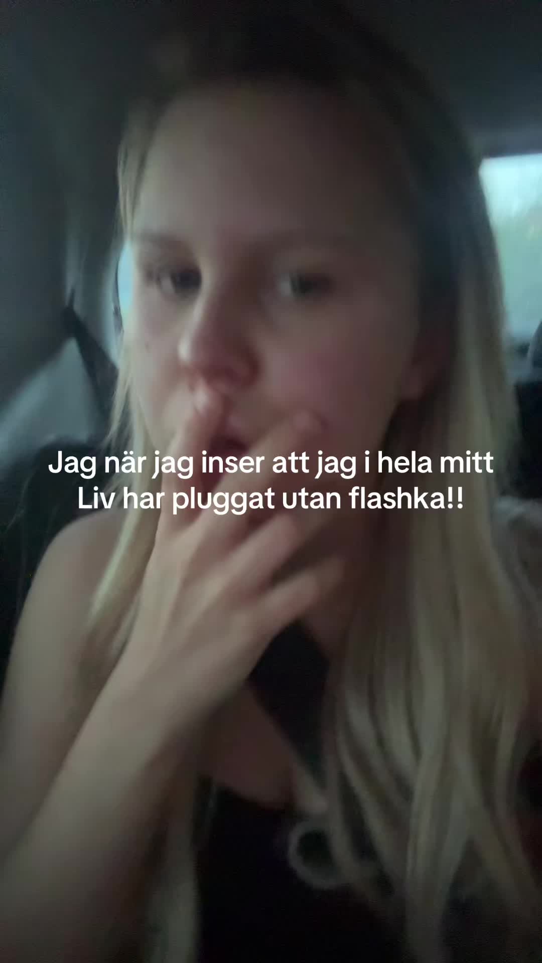 @hollyeklund1