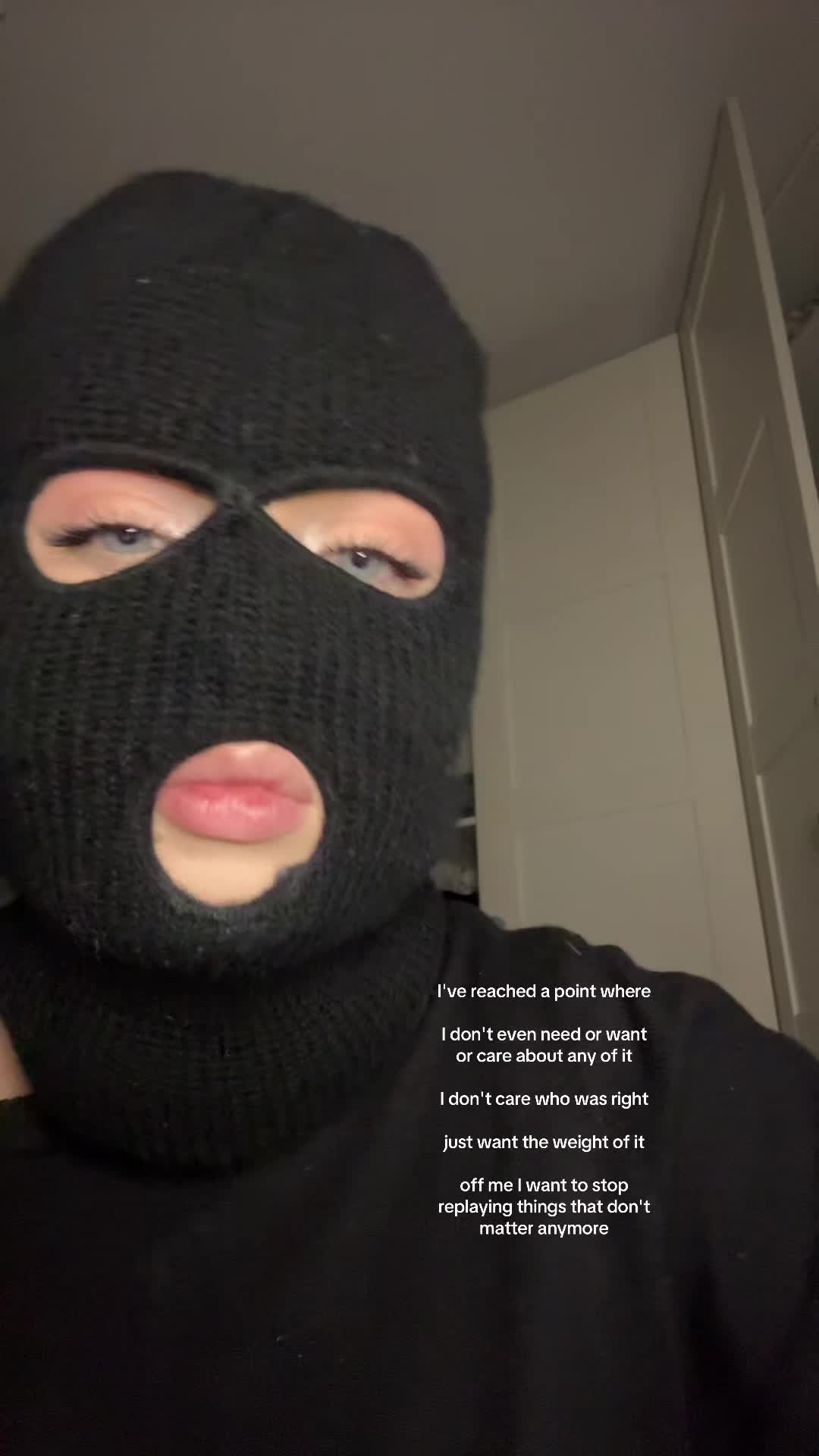 @🖤