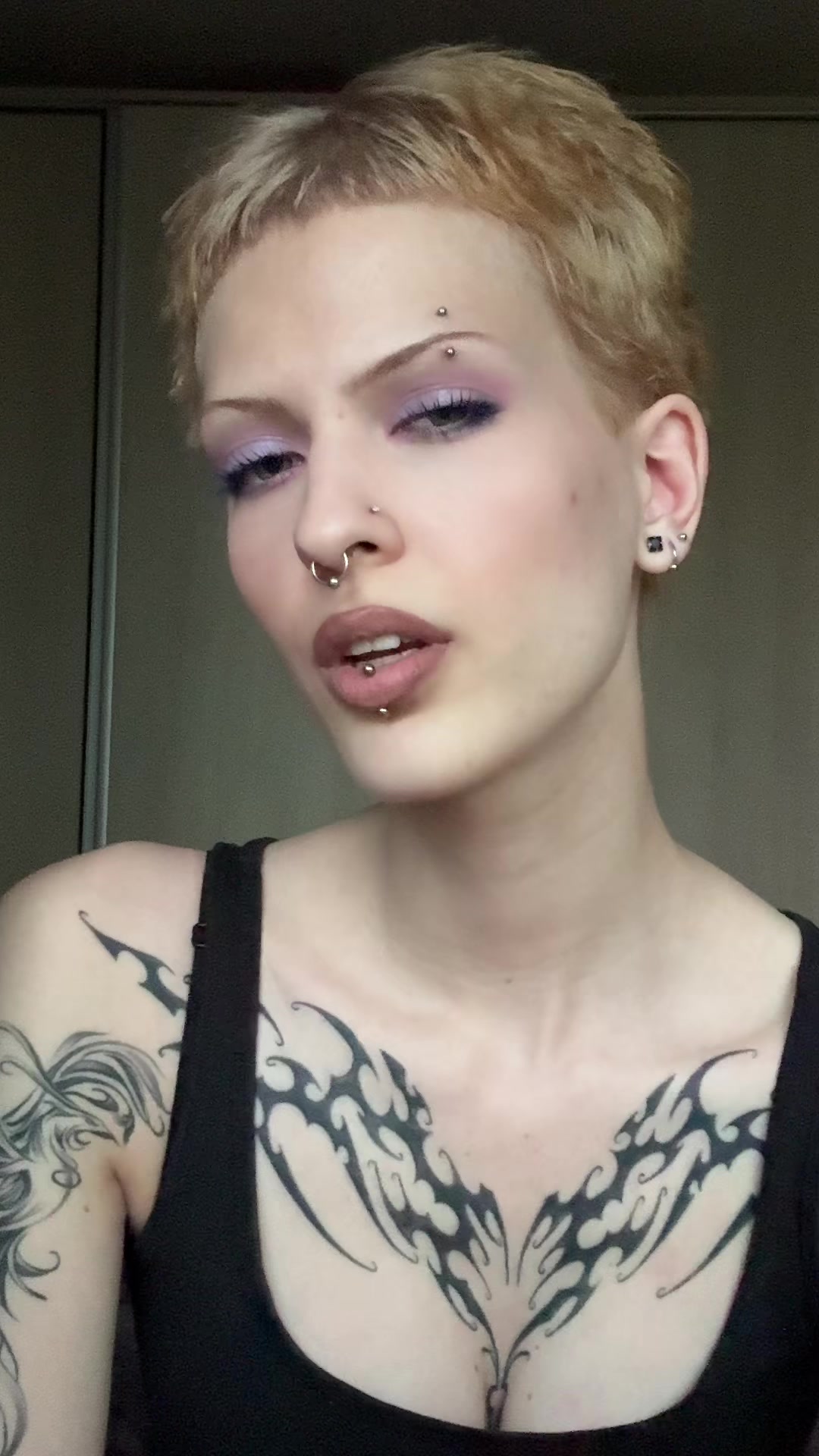 @alexiazehn