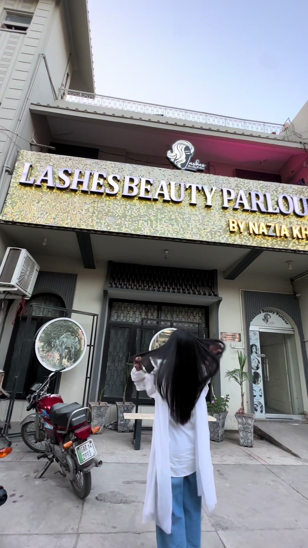 @lashesbeautyparlour