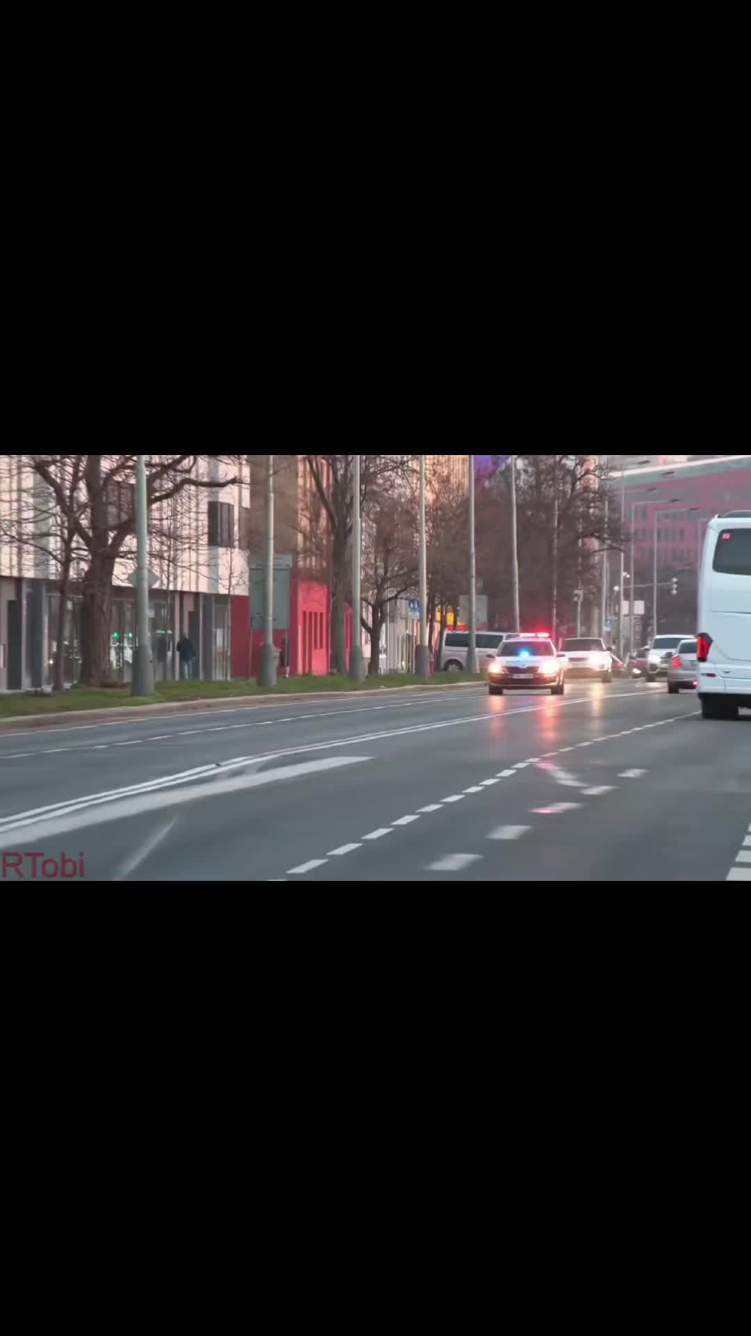 @vaekkarln