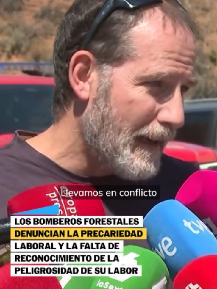 @El País
