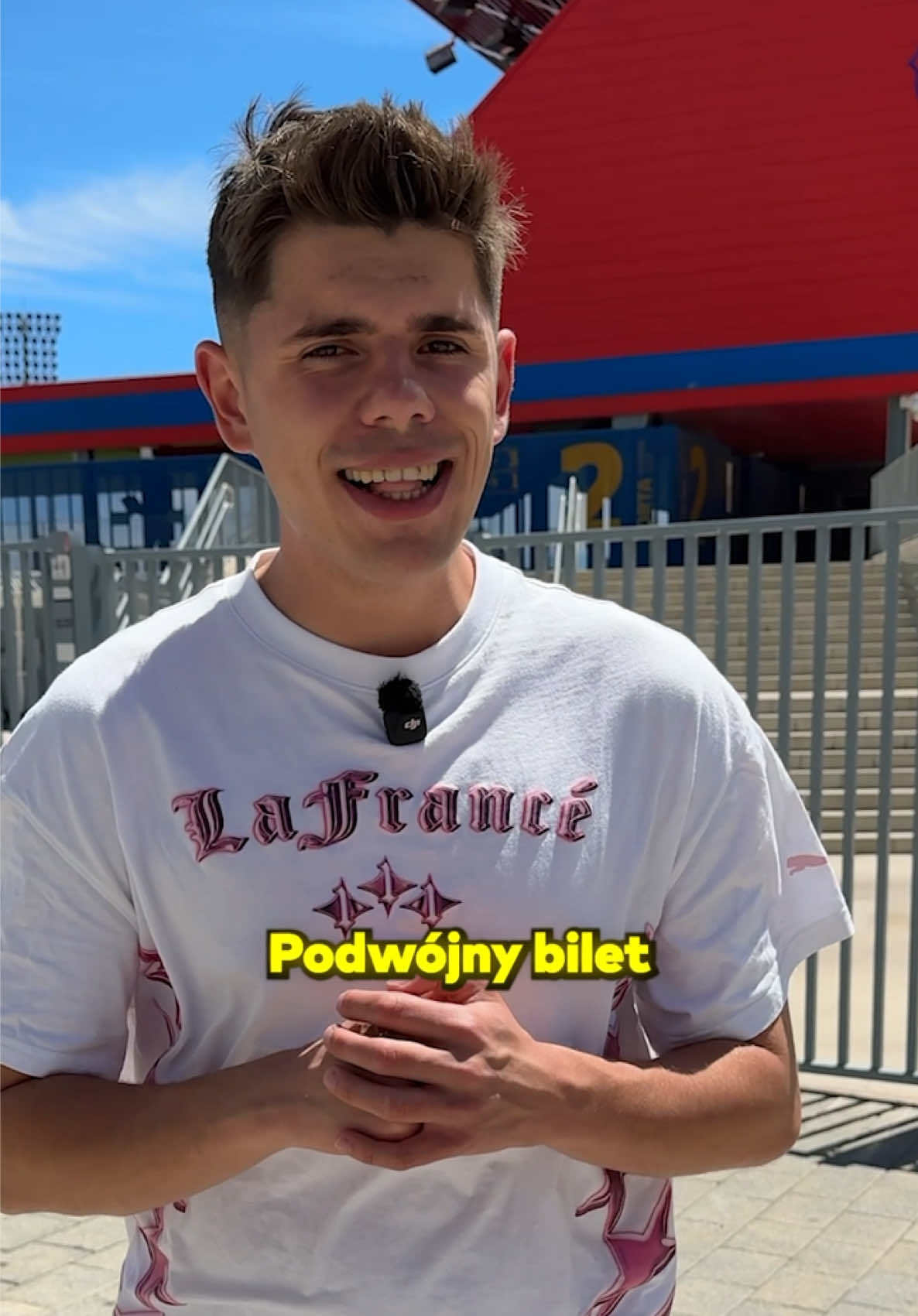 @Qesek