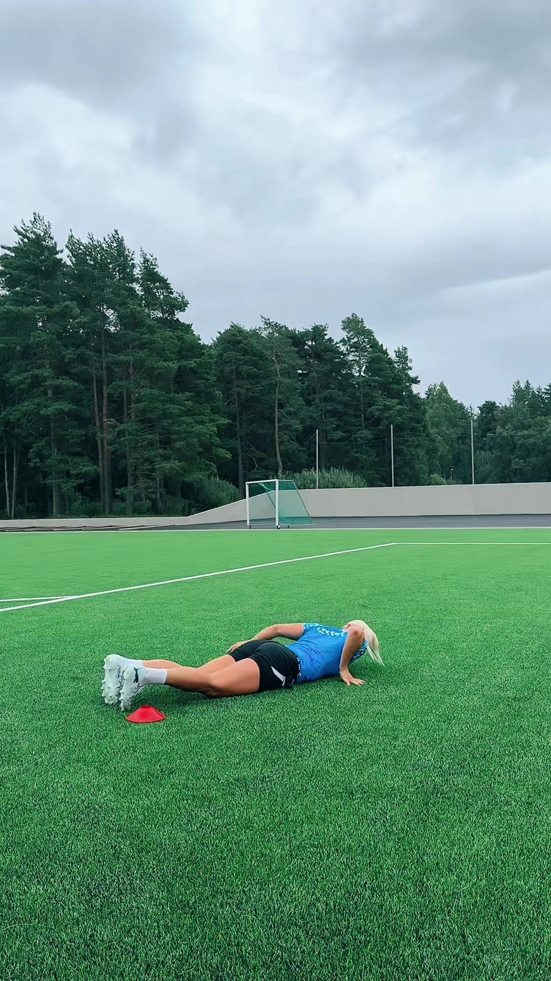 @Lydia Vaggelyr