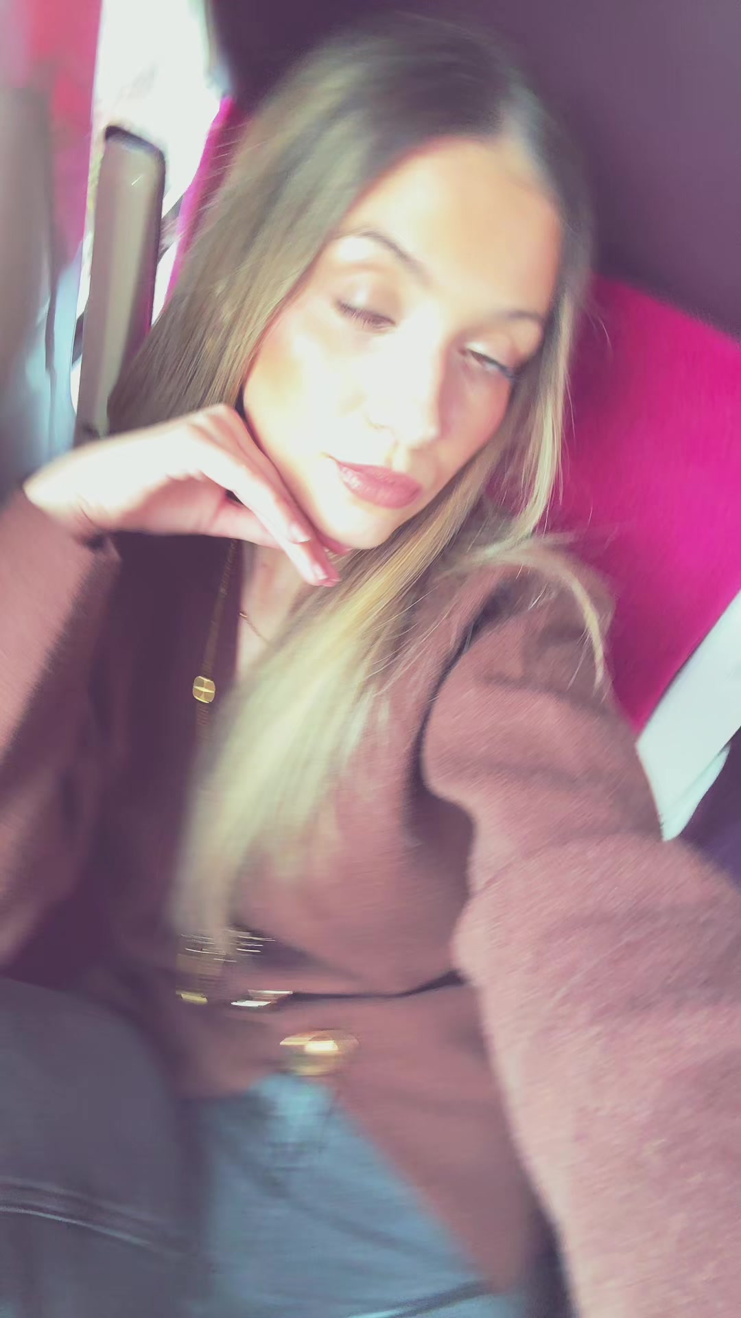 @laurena_brn