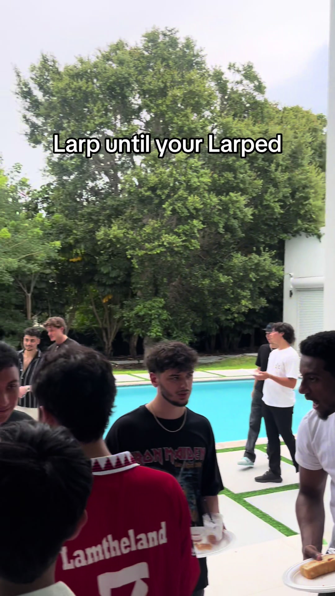 @Jayno