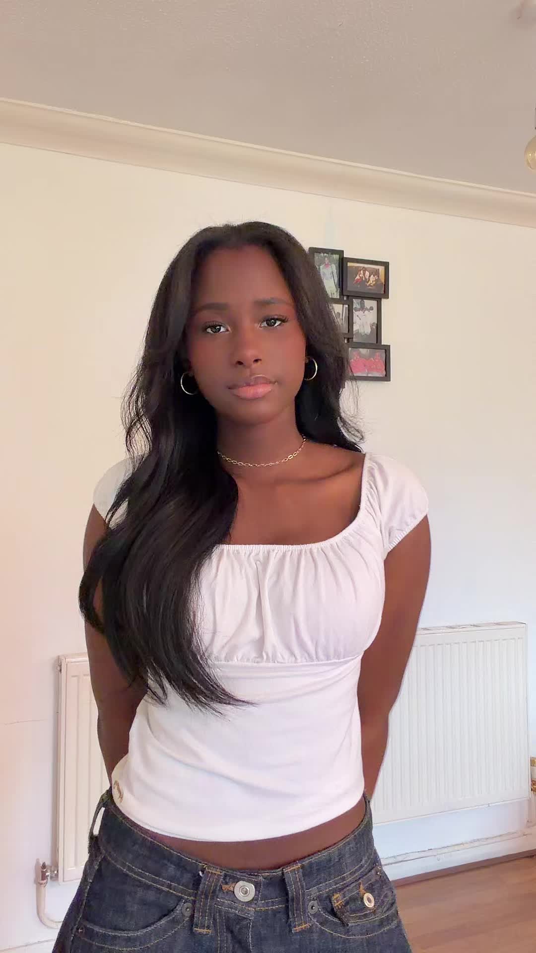 @👩🏾🦱ྀིྀི🪽