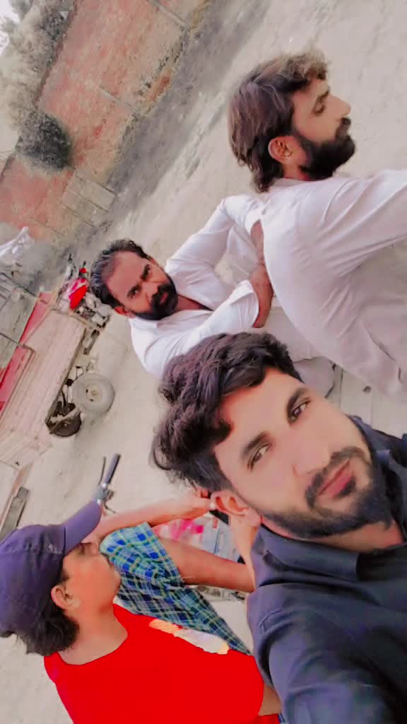 @Sharif Ladka hu 🤣