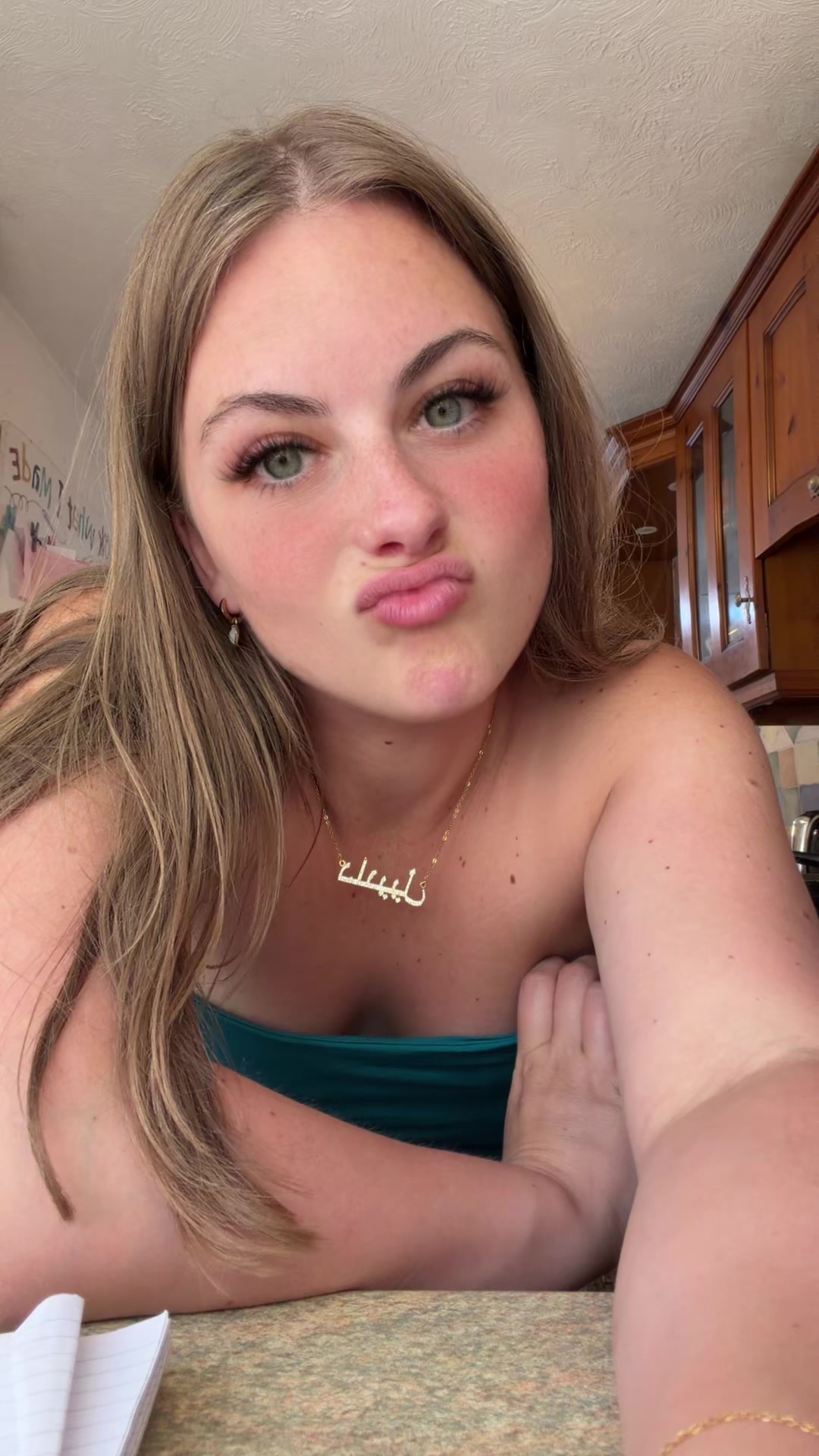 @daniellemama30