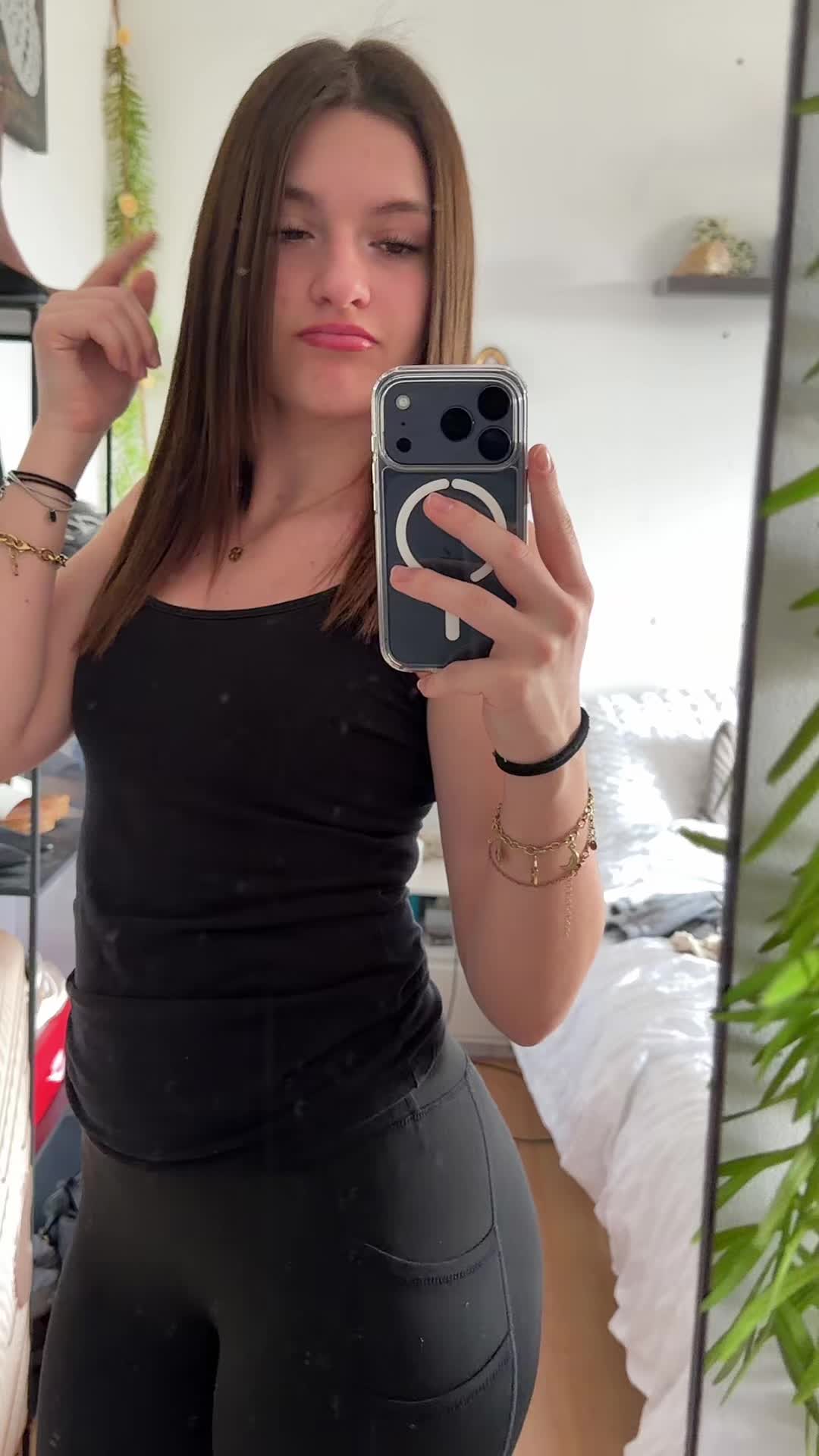 @clara_jmf