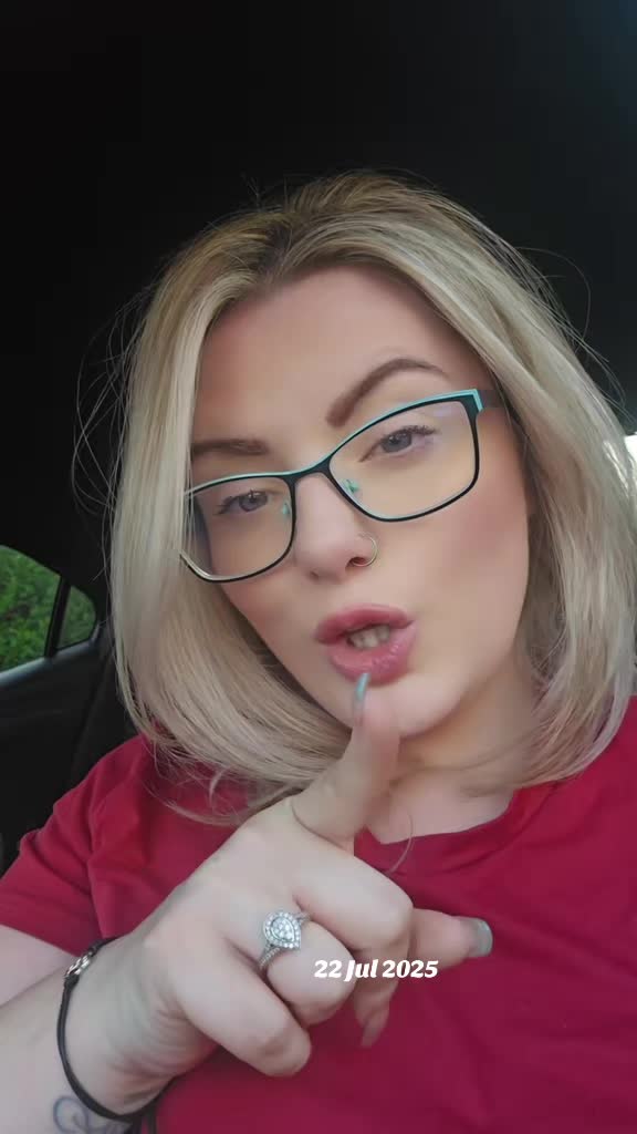 @Nikki-Louise993
