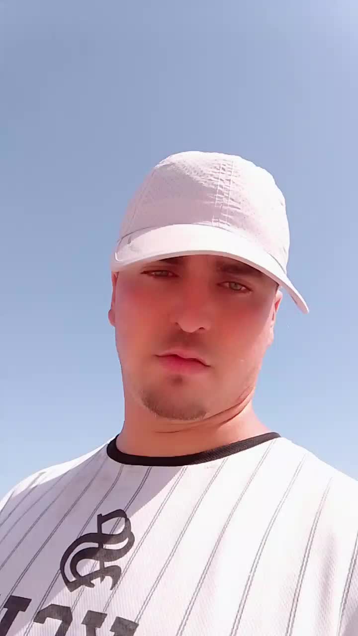 @Valentin Laurențiu 👀