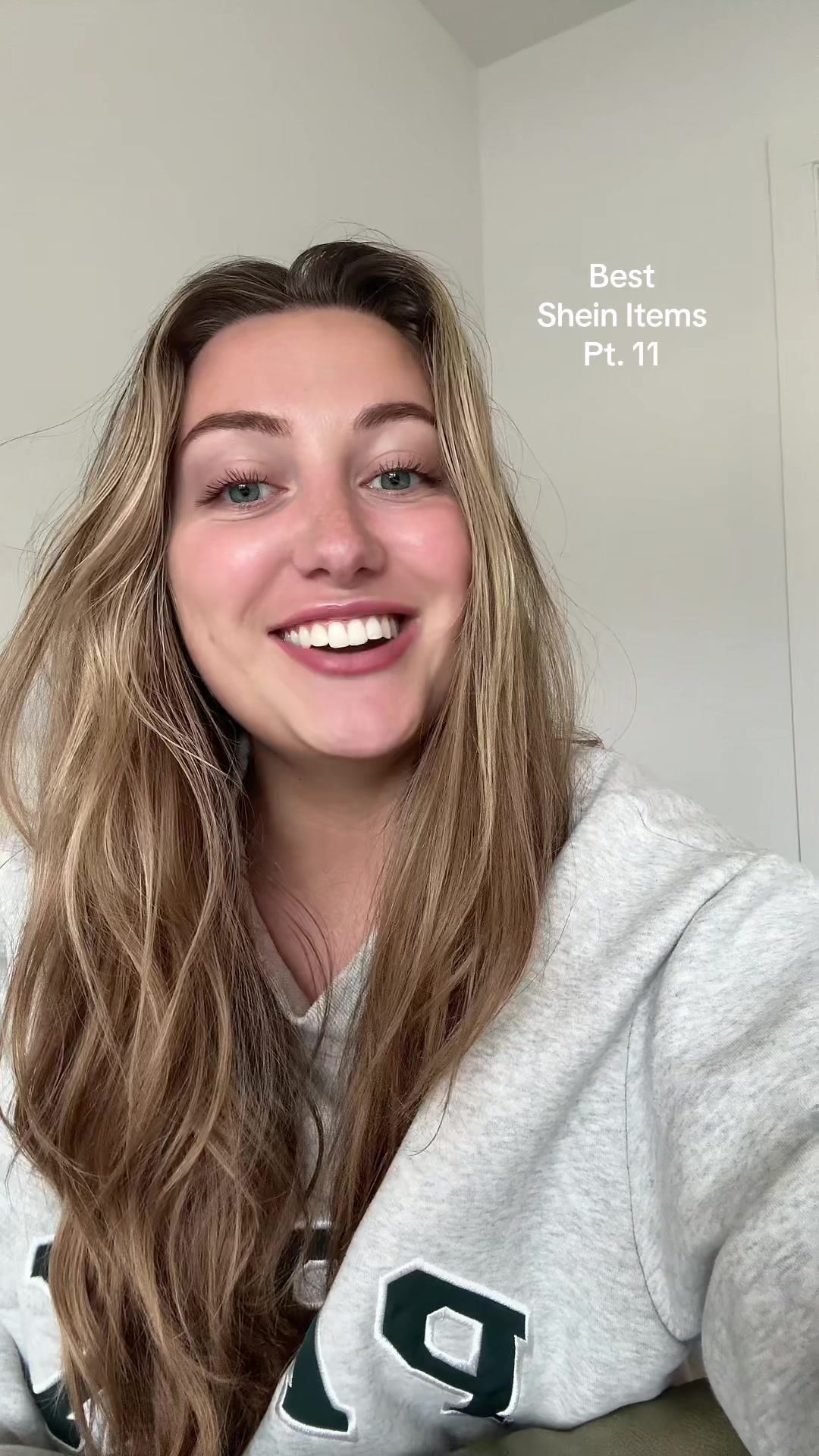 @_sydneymorann