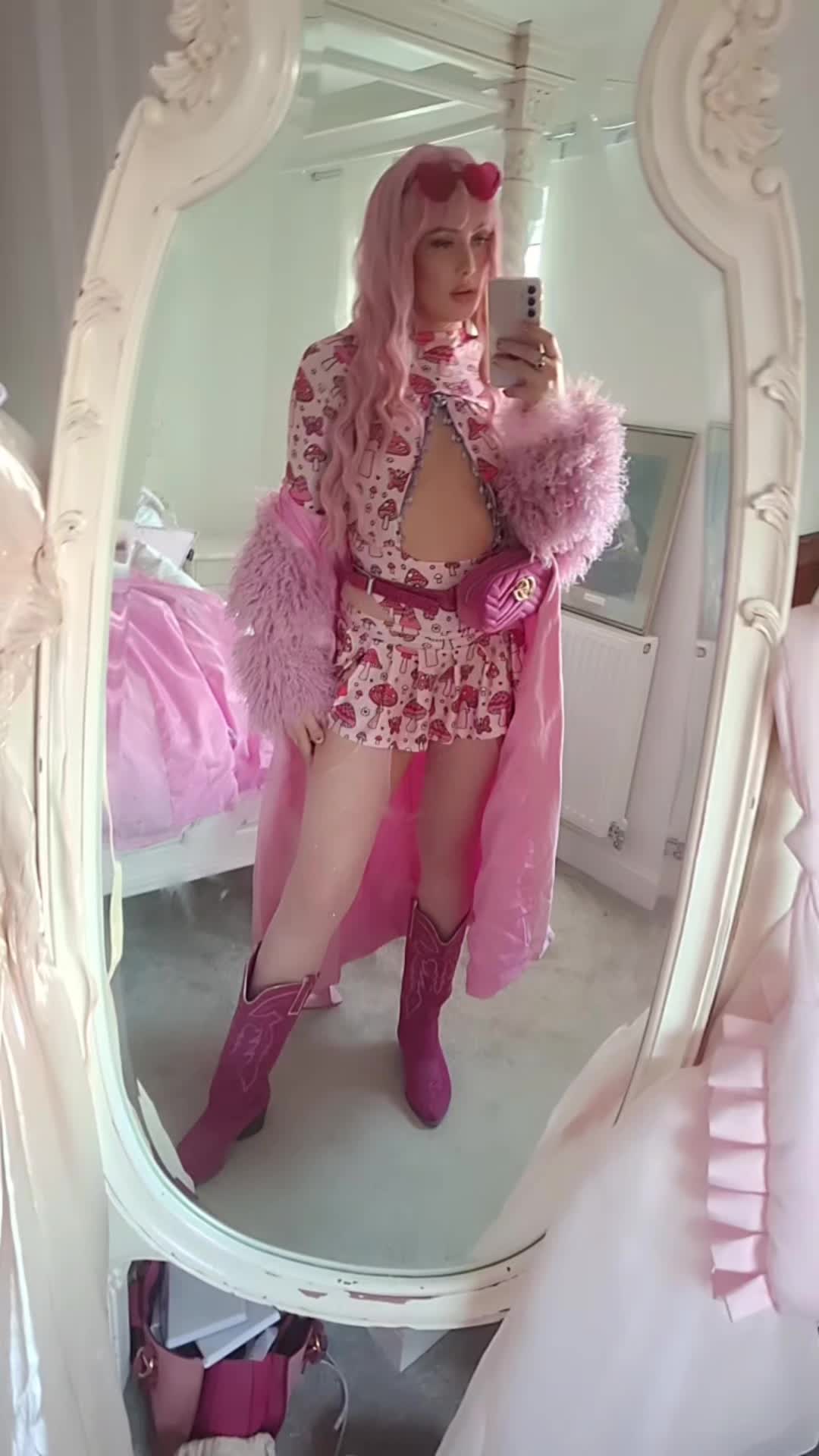 @eleanorlockhart16