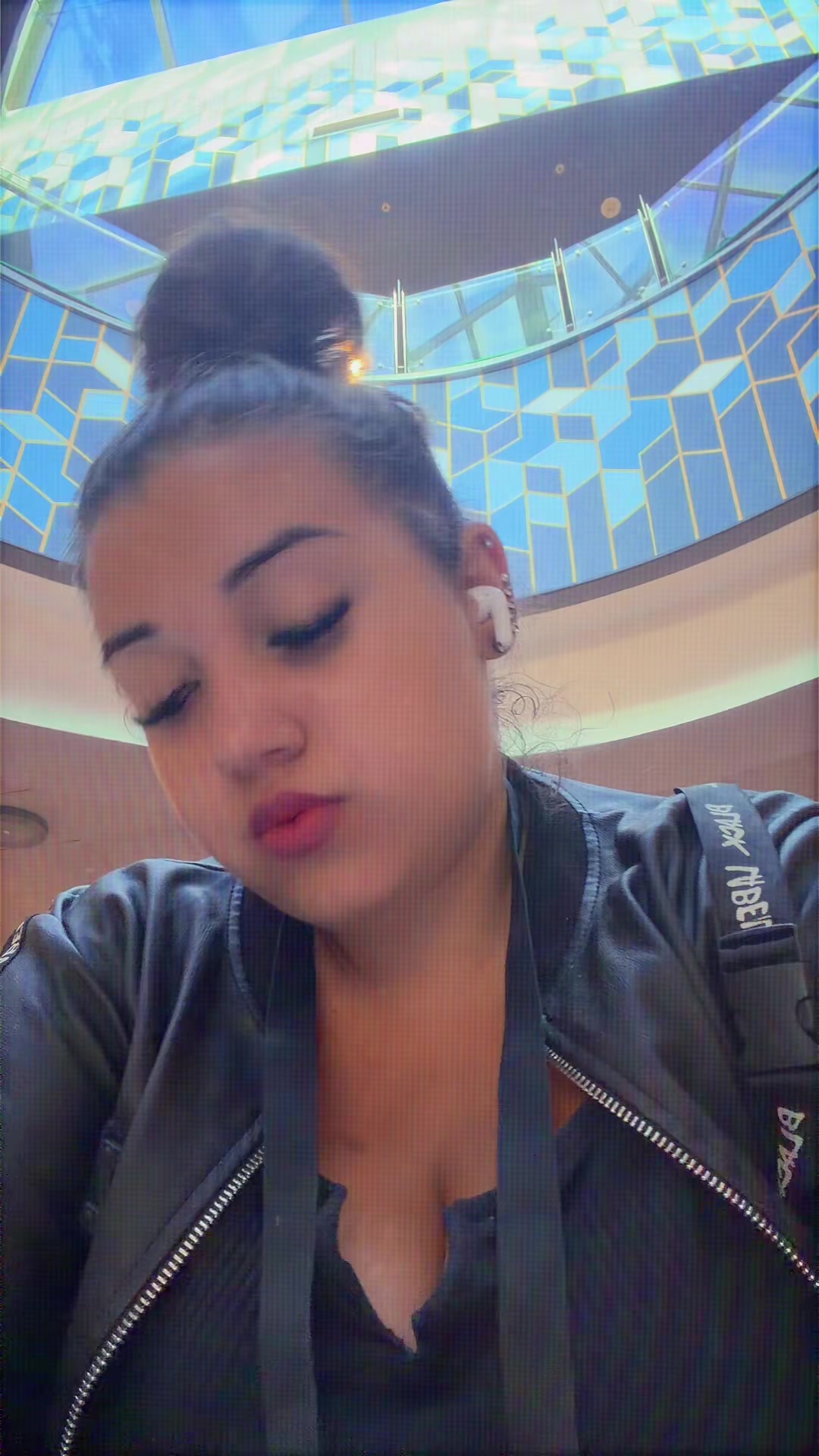 @B.B