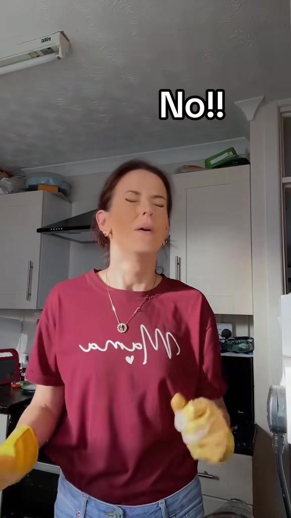 @katiesinclairofficial