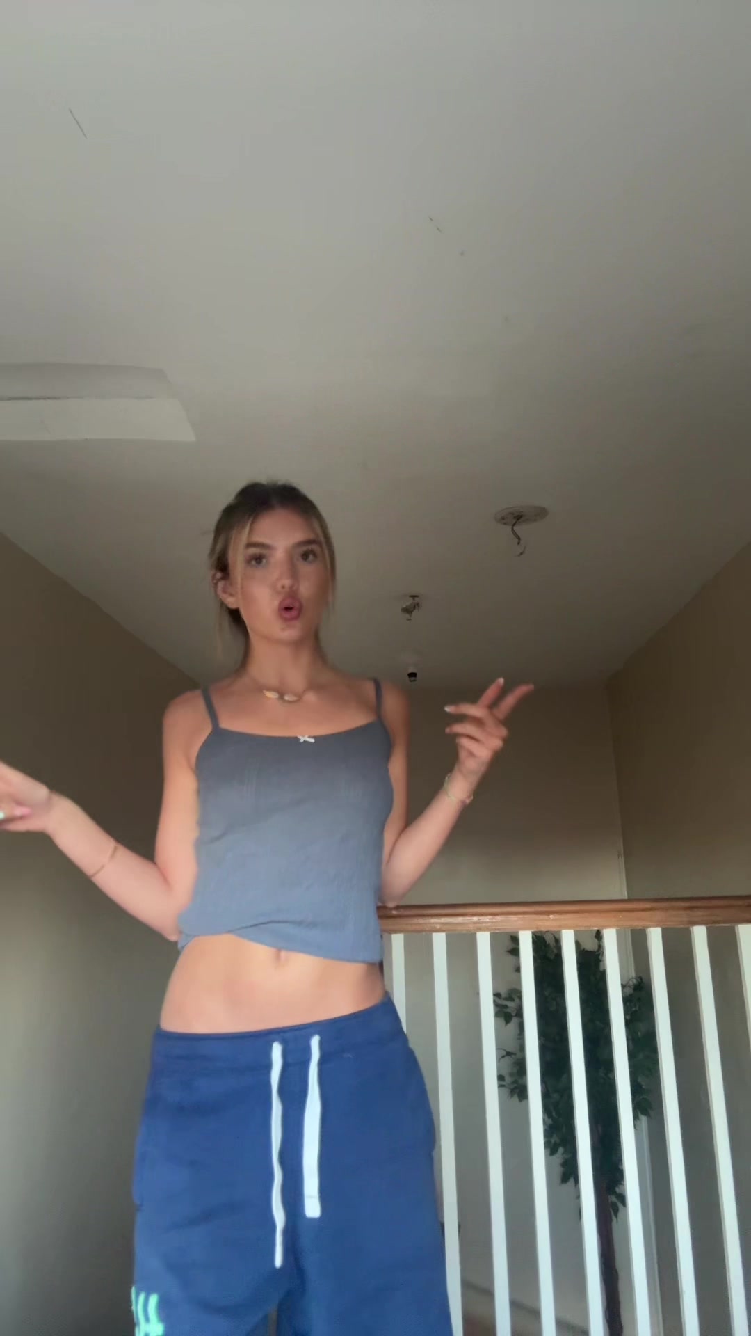 @elleh