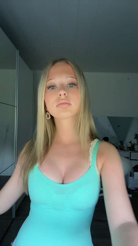 @thalia.pae