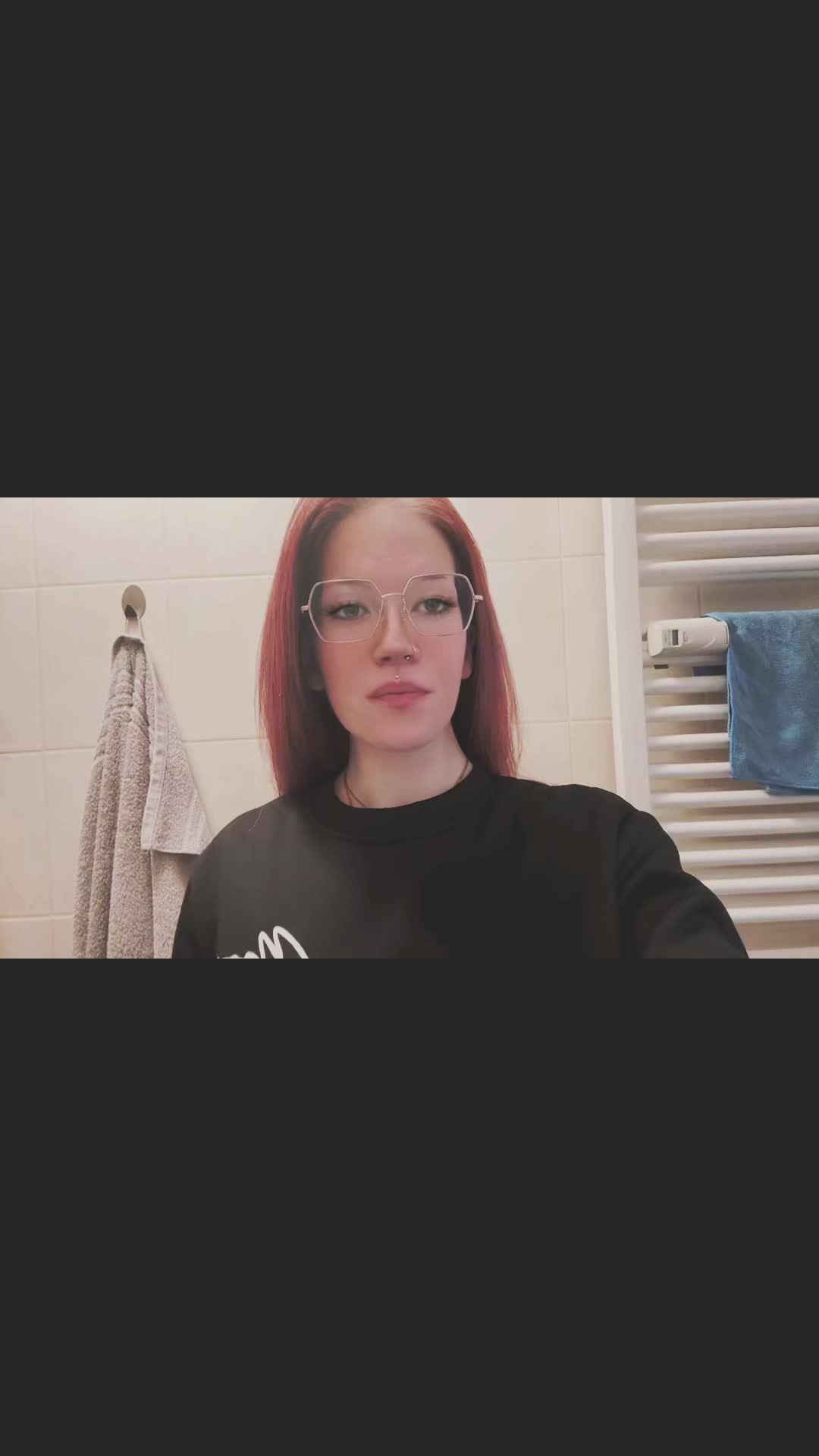 @Celina⚡️🖤