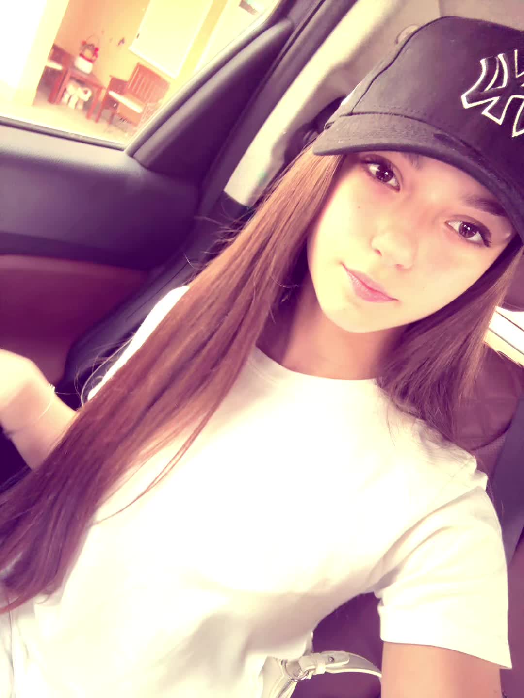 @𝟖