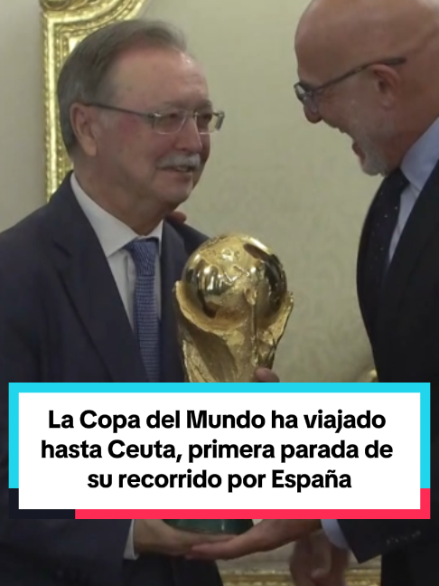 @El País
