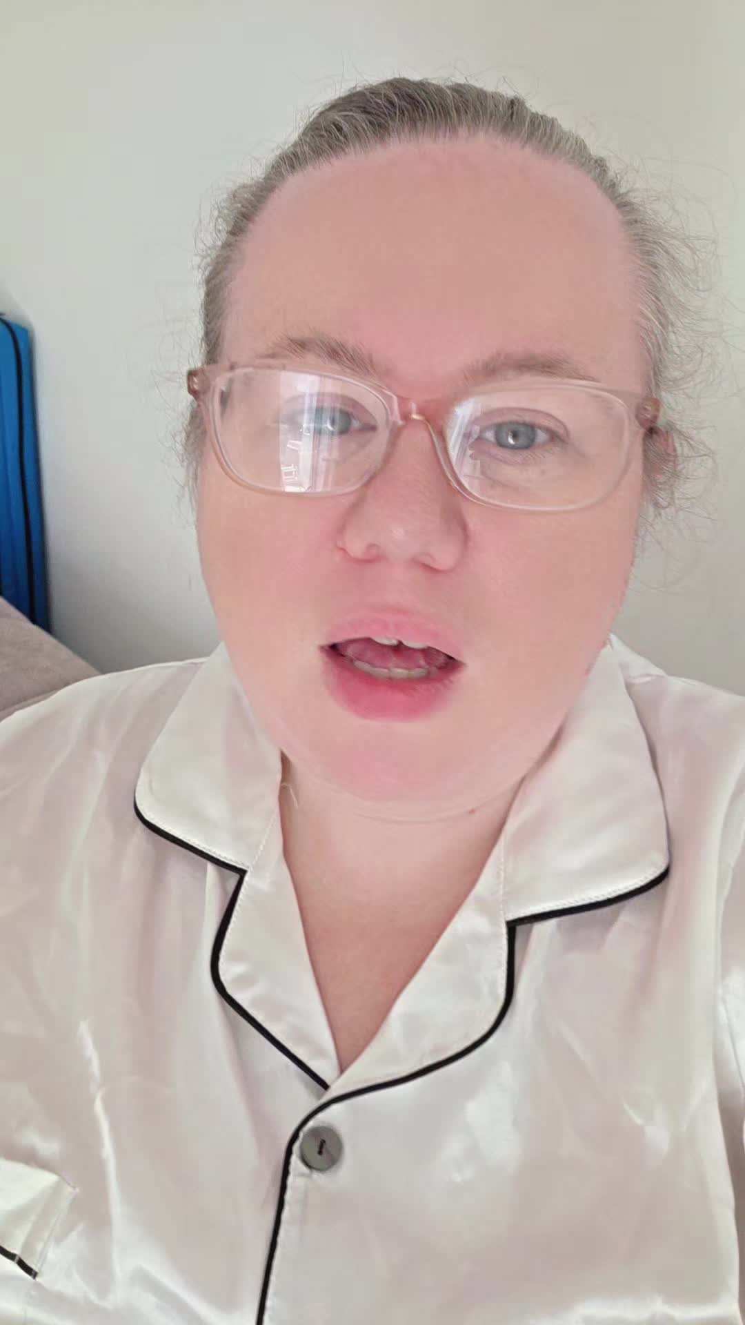 @MarriedWithMeltdowns