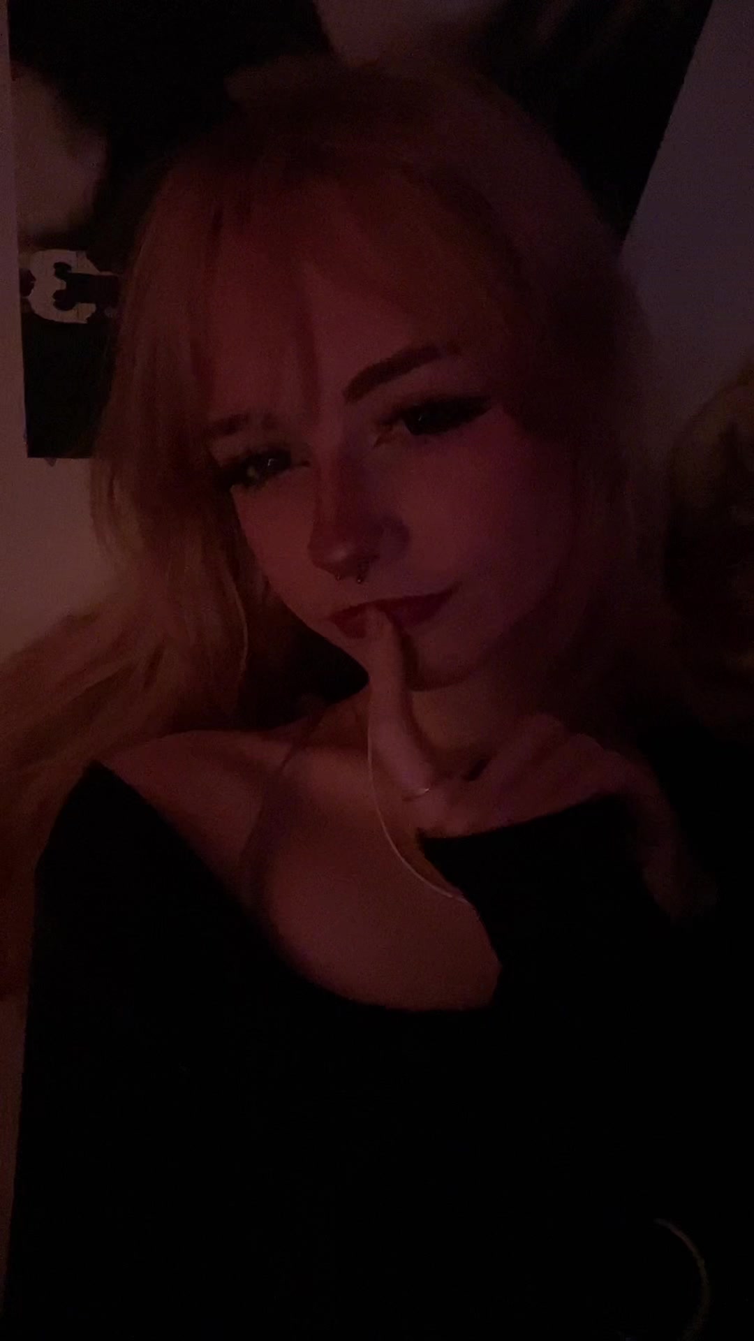@🐰