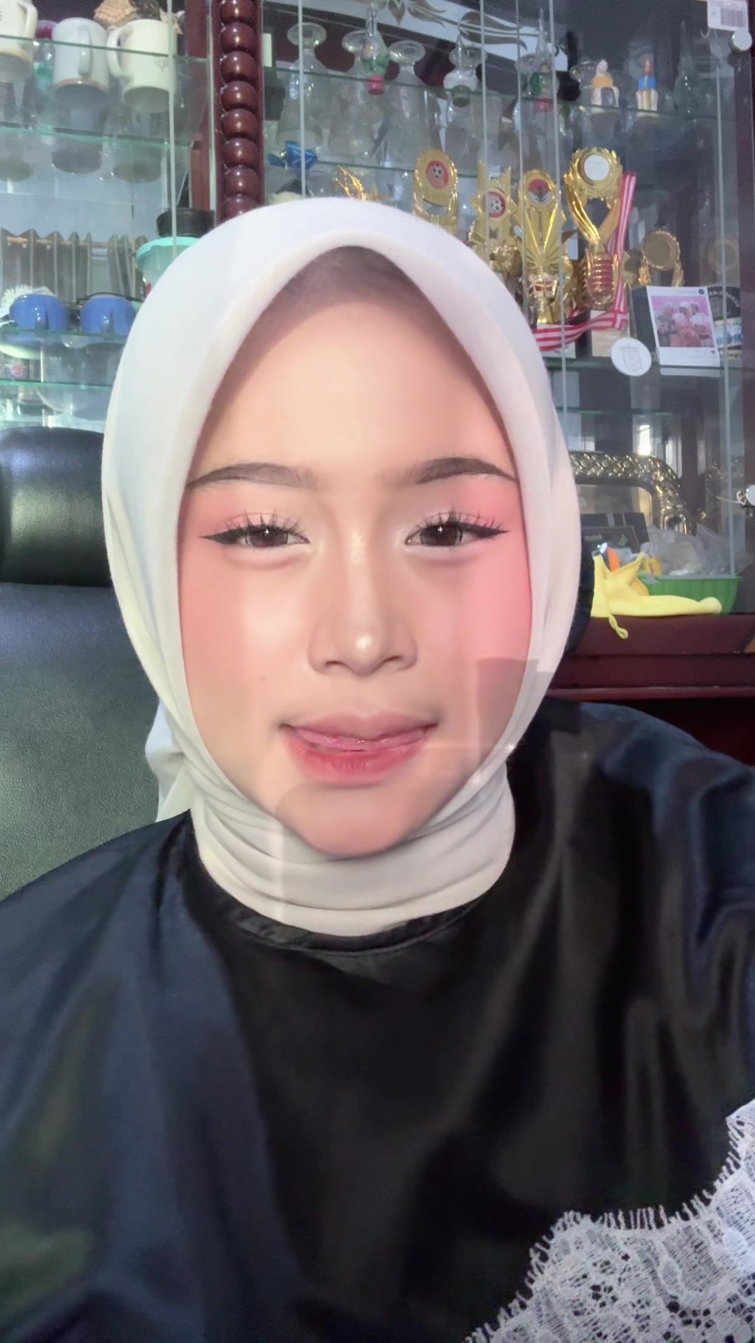 @Uyuyyl
