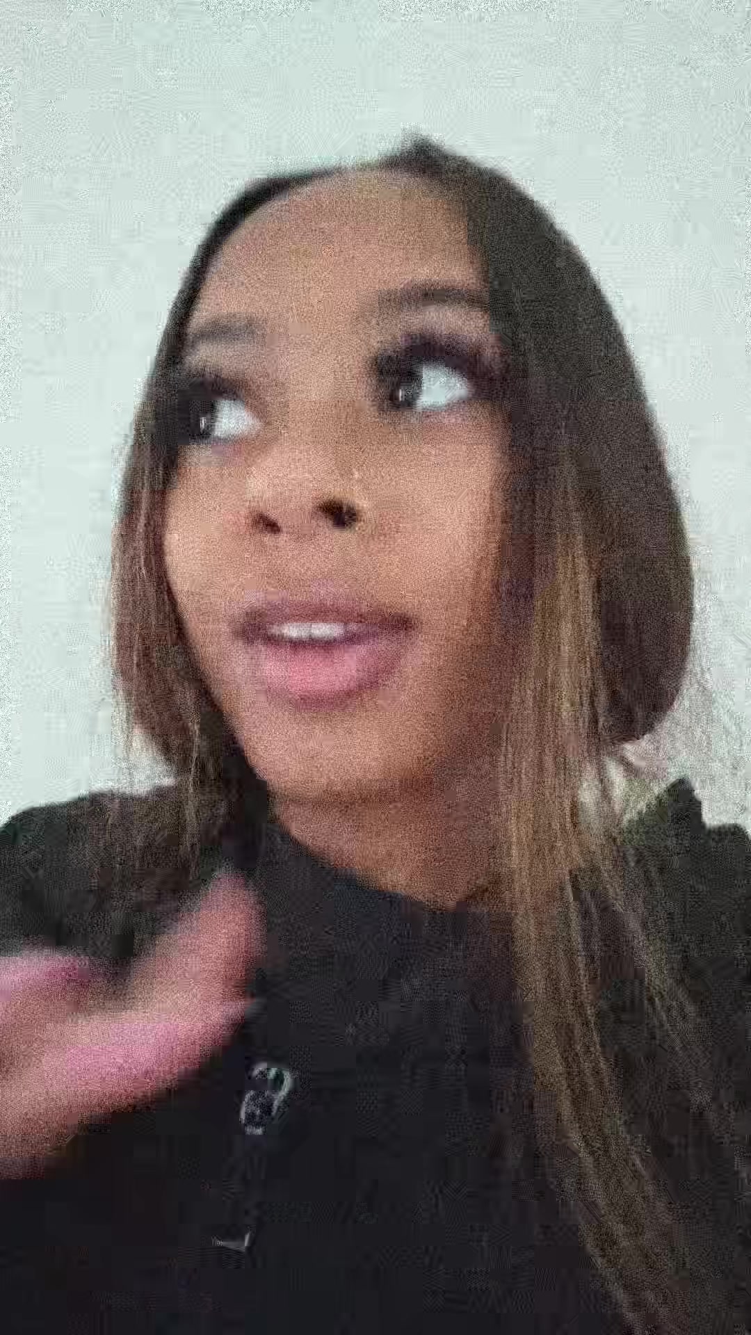 @Mia