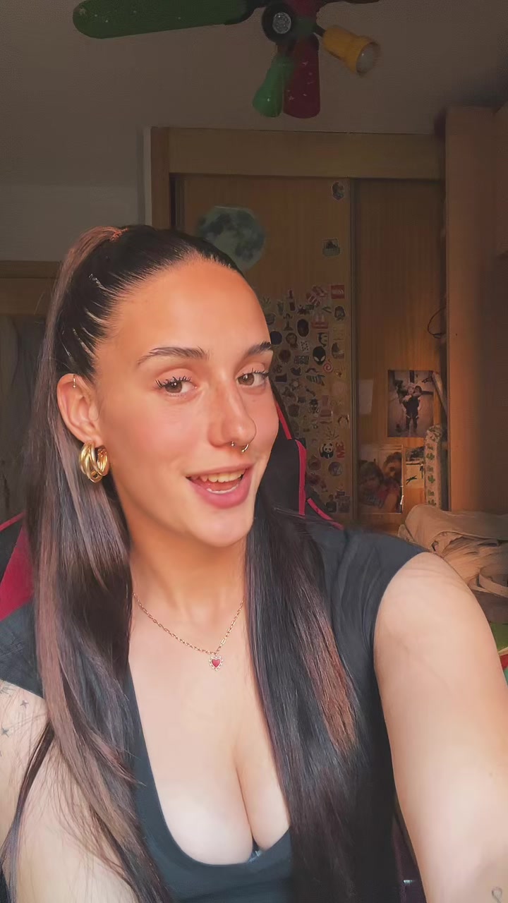 @Luu🥀