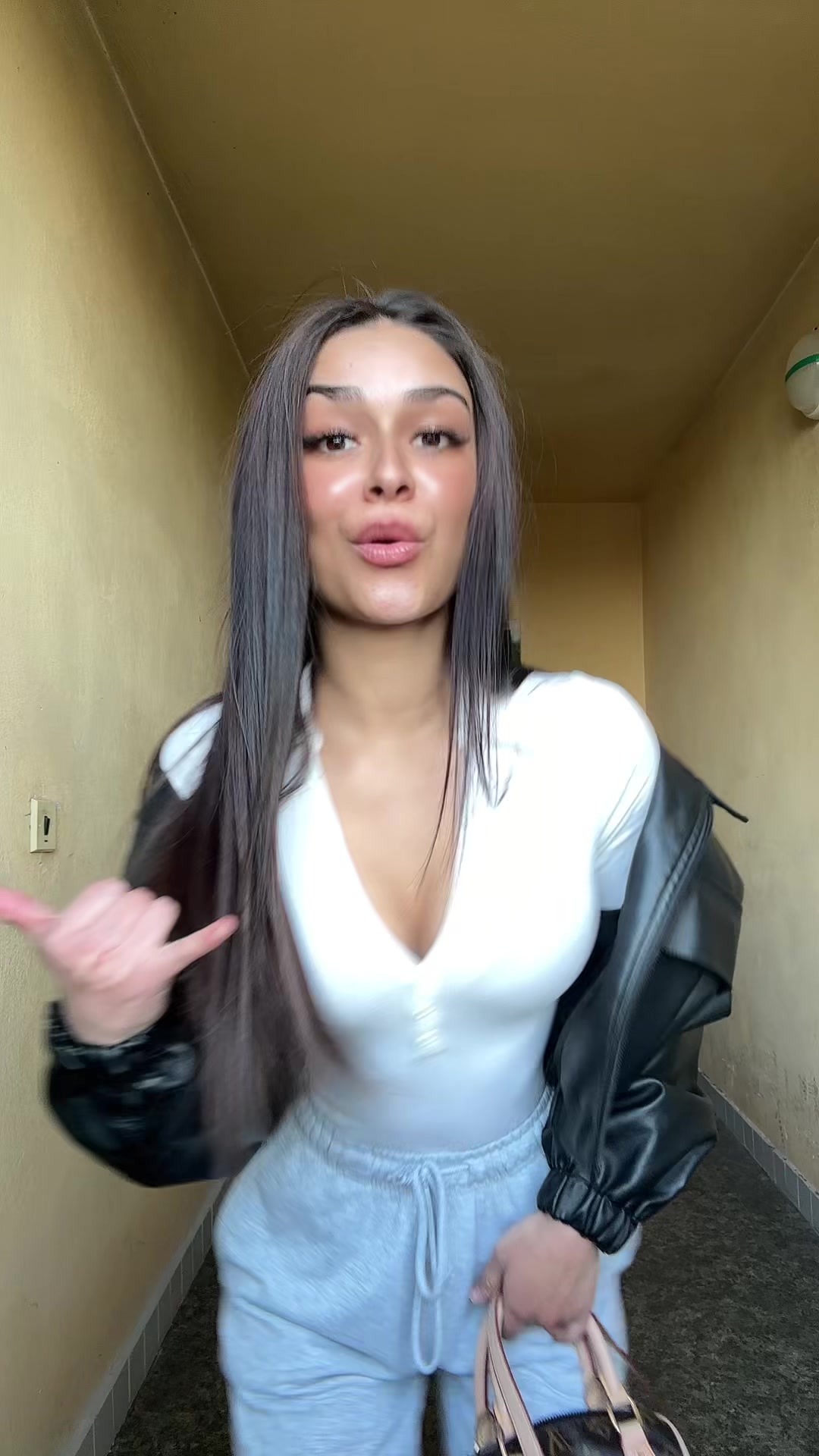 @Levaikaa