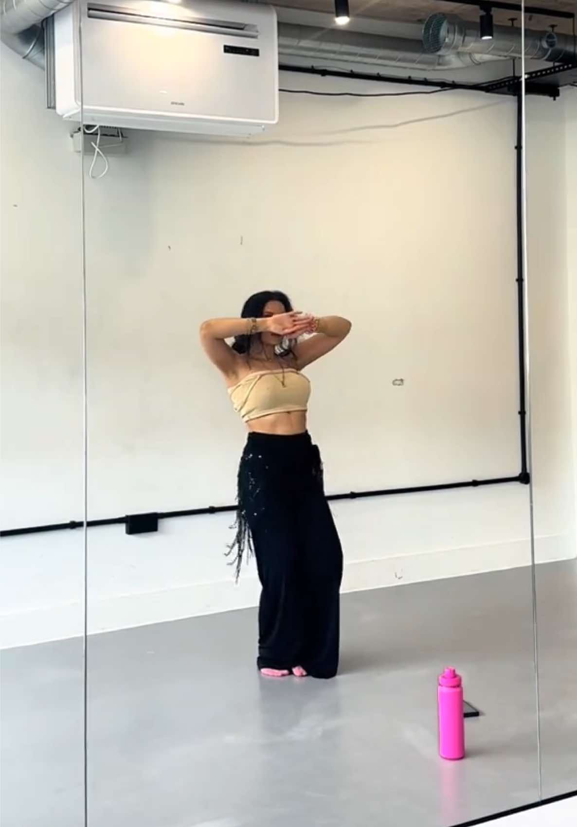@spice ⚜️ belly dancer