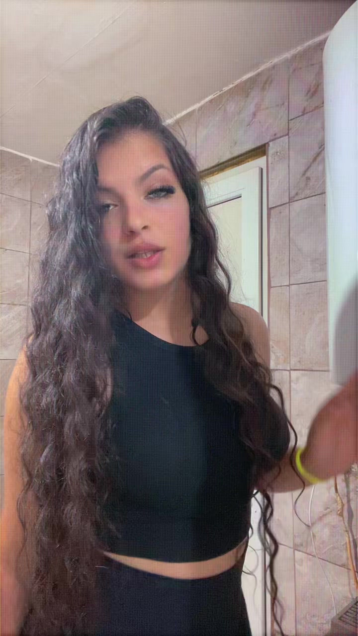 @Adelina Maria