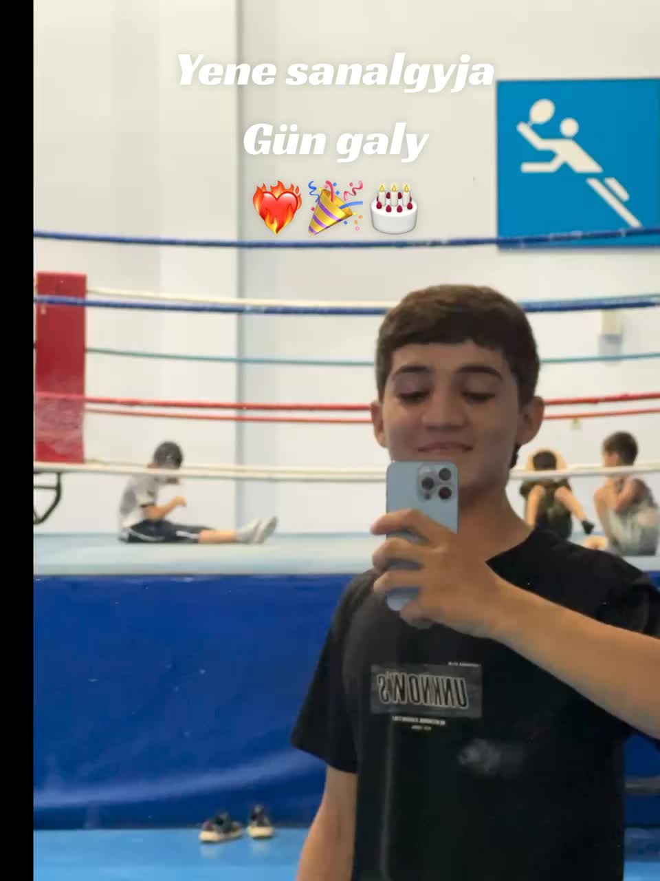 @عزيز