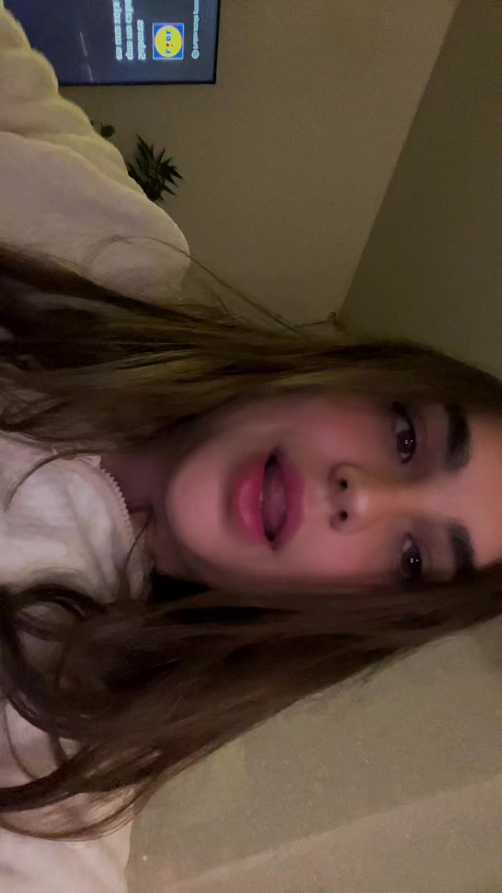 @Tania