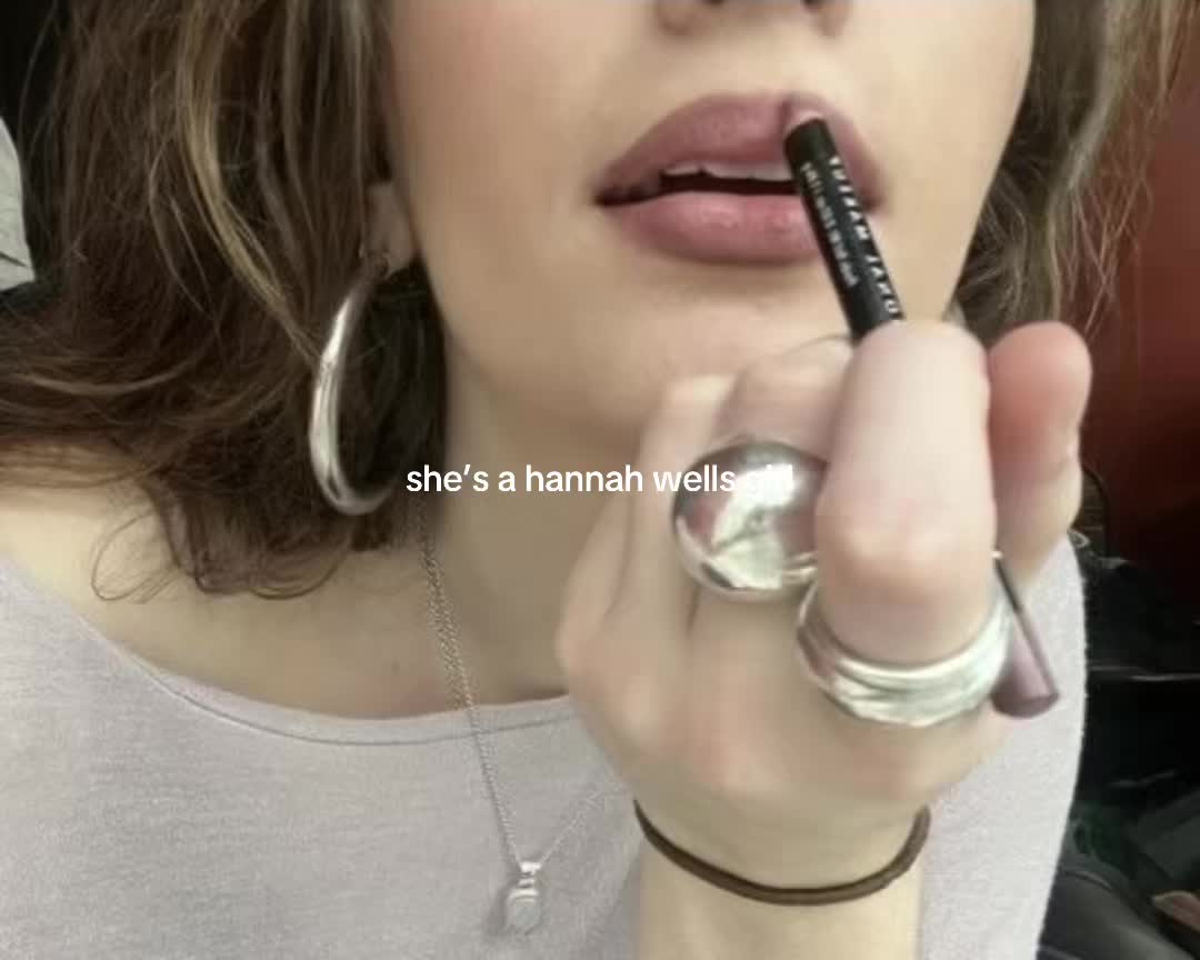 @lia ꨄ
