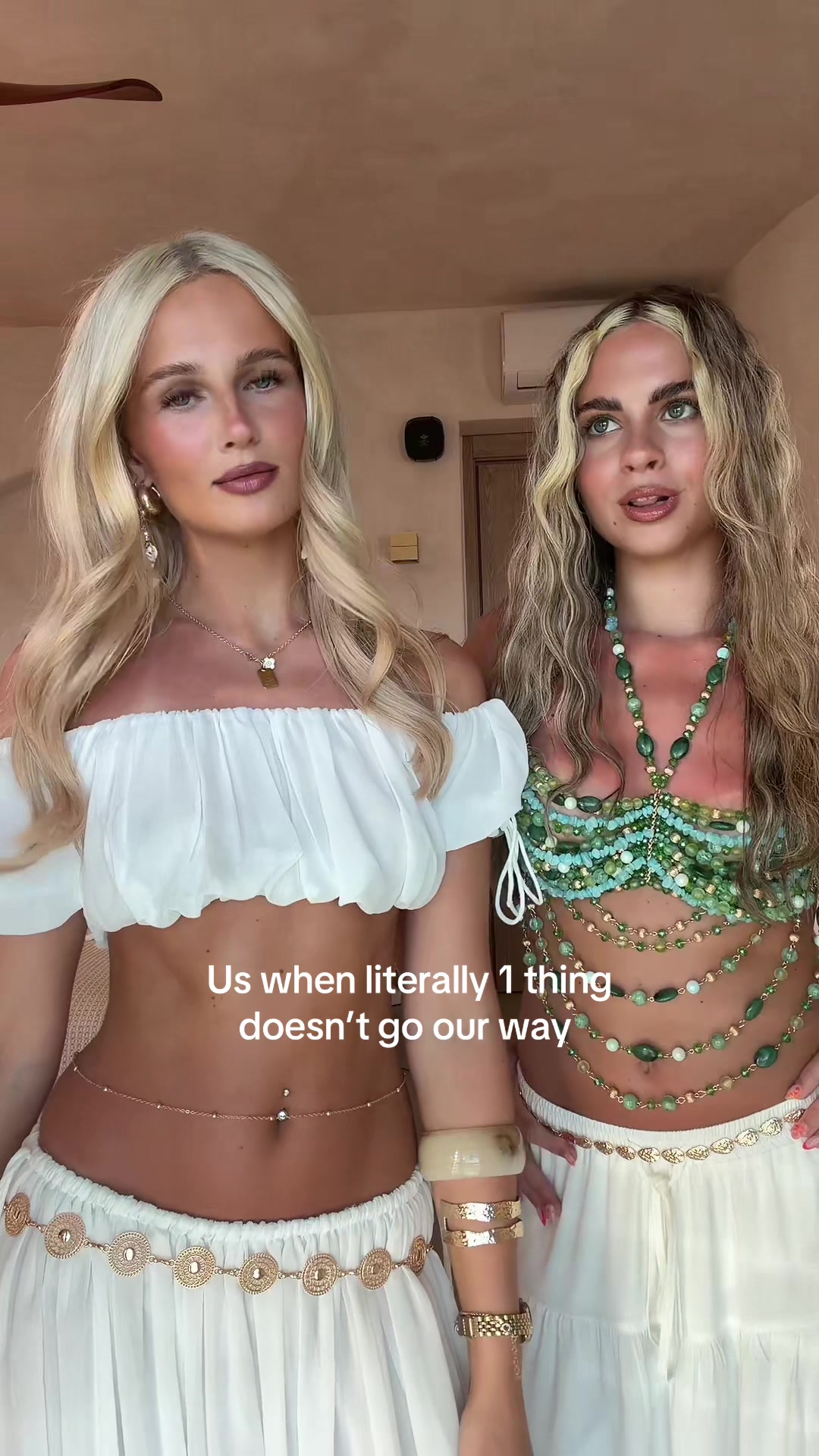 @Elise