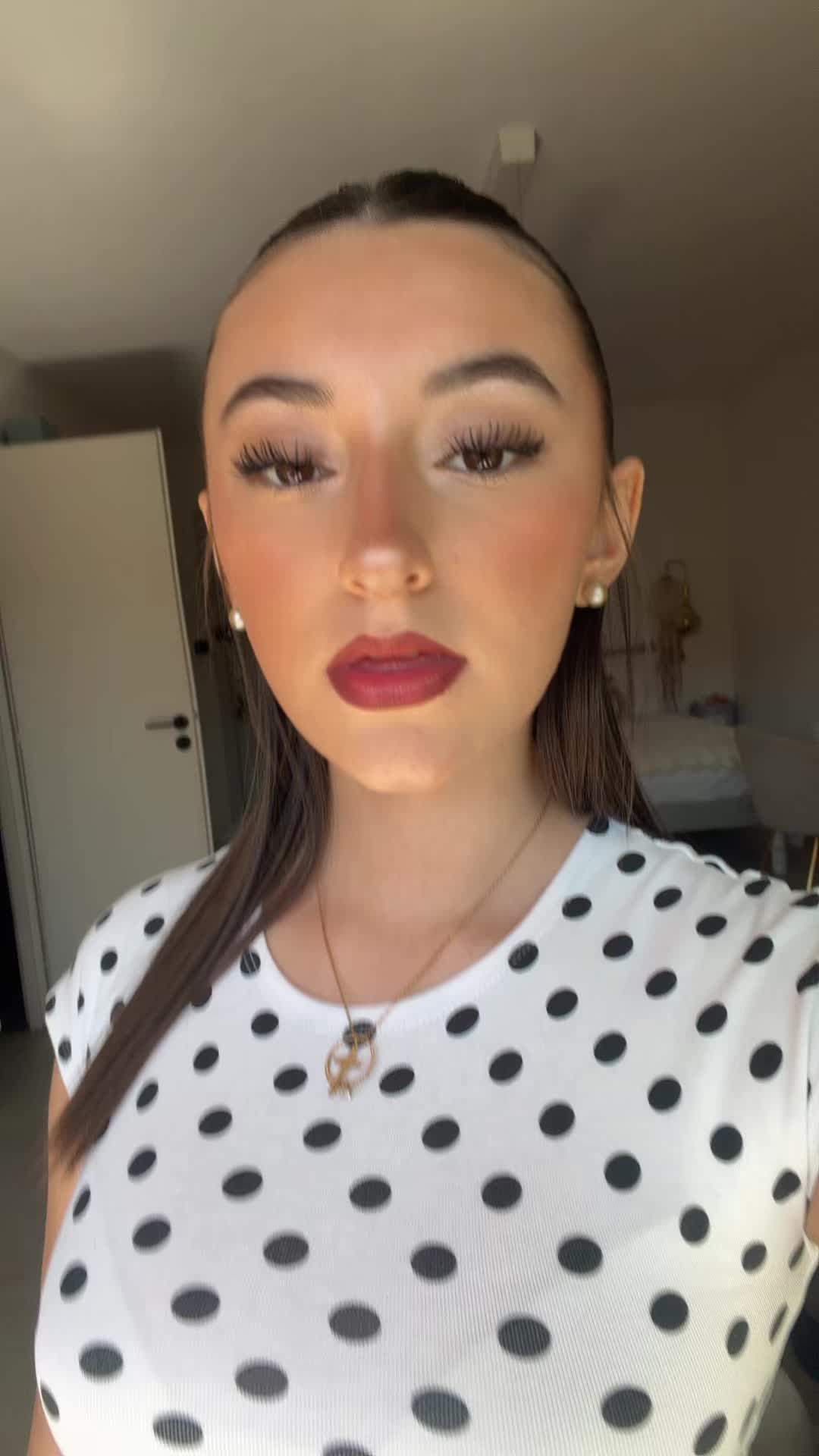 @𝐀𝐧𝐚𝐞𝐥𝐥𝐞