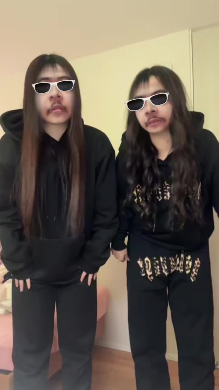 @るんるん