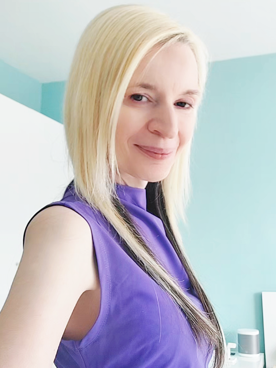 @Eli&scaron;ka &Scaron;tefkov&aacute;